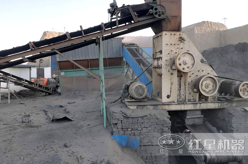 煤矸石雙級破碎機現場圖 煤矸石雙級破碎機現場圖